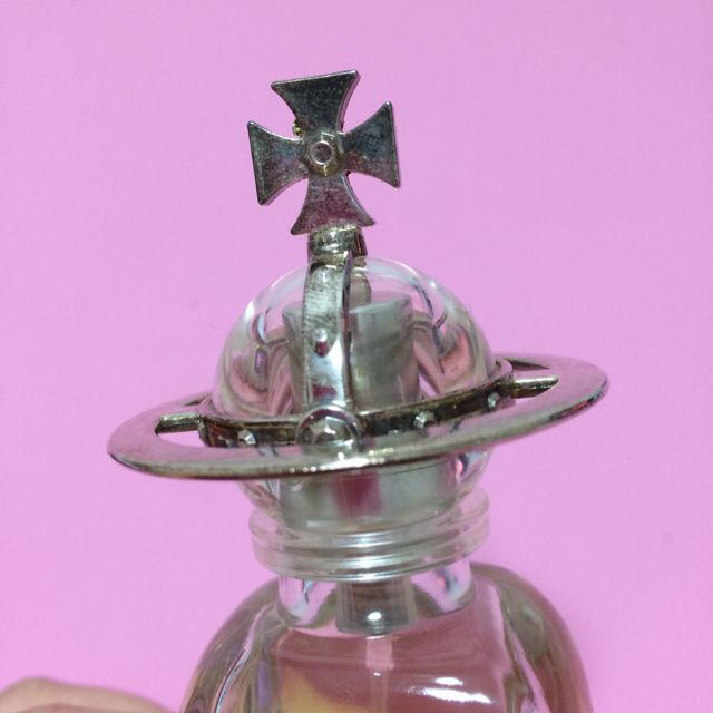 Vivienne Westwood(ヴィヴィアンウエストウッド)のvivienne★リバティン30ml コスメ/美容の香水(香水(女性用))の商品写真