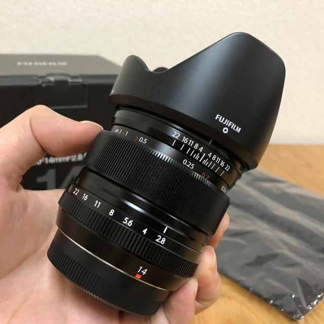 富士フイルム(フジフイルム)の富士フイルム XF14/2.8【ワンオーナー美品】 スマホ/家電/カメラのカメラ(レンズ(単焦点))の商品写真