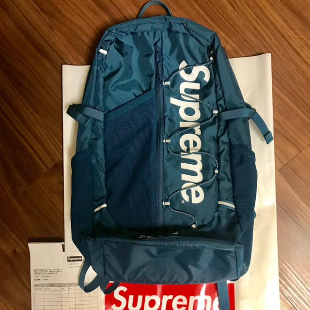 supremeリュック