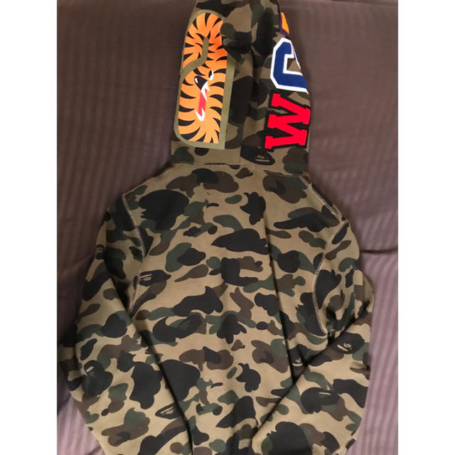 A BATHING APE(アベイシングエイプ)のBape シャークパーカー L ユニセックス カモ柄 メンズのトップス(パーカー)の商品写真