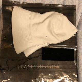 ピースマイナスワン(PEACEMINUSONE)のpeaceminusone バケットハット白(ハット)