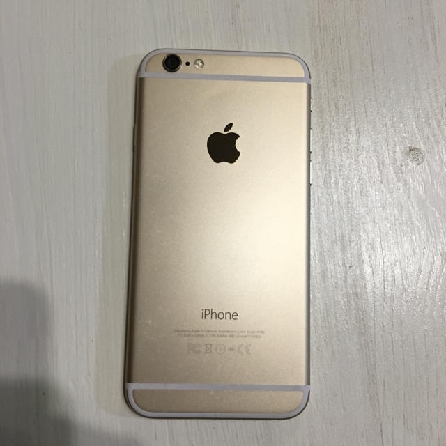 iPhone - iPhone 6. 64GB auの通販 by pivvot's shop｜アイフォーンならラクマ 好評日本製