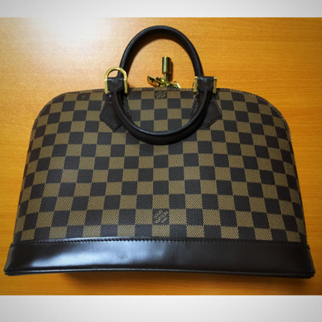 ハンドバッグルイヴィトン  ダミエ アルマ LOUIS VUITTON