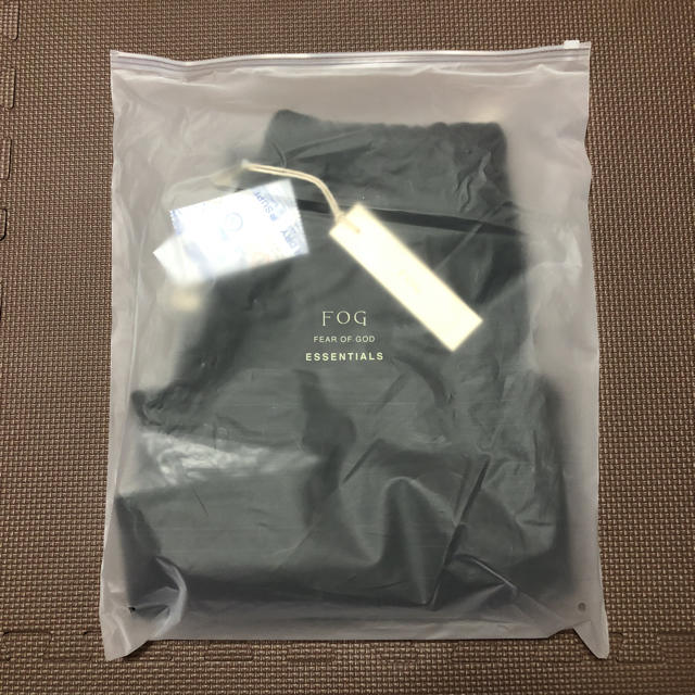 FEAR OF GOD(フィアオブゴッド)のFOG ESSENTIALS sweat shorts サイズS メンズのパンツ(ショートパンツ)の商品写真