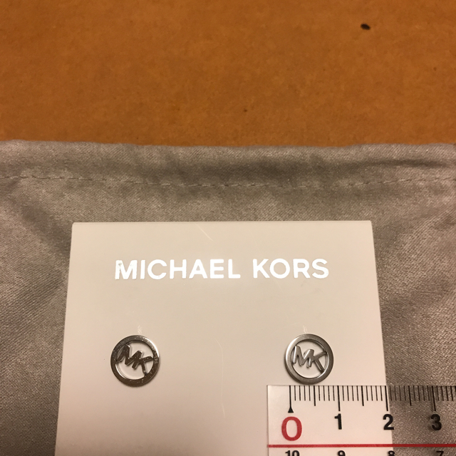 Michael Kors(マイケルコース)のMICHEAL KORS レディースのアクセサリー(ピアス)の商品写真