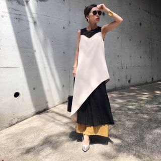 アメリヴィンテージ(Ameri VINTAGE)のAmeri SHEER DOCKING PLEATS DRESS(ロングワンピース/マキシワンピース)