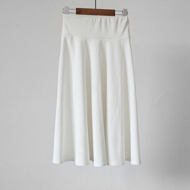 ネットスター  フレアスカート ホワイト レディースのスカート(ひざ丈スカート)の商品写真