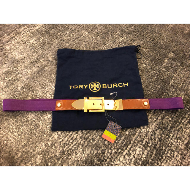 Tory Burch(トリーバーチ)のトリーバーチ ベルト 保存袋付 未使用品 タグ付き レディースのファッション小物(ベルト)の商品写真