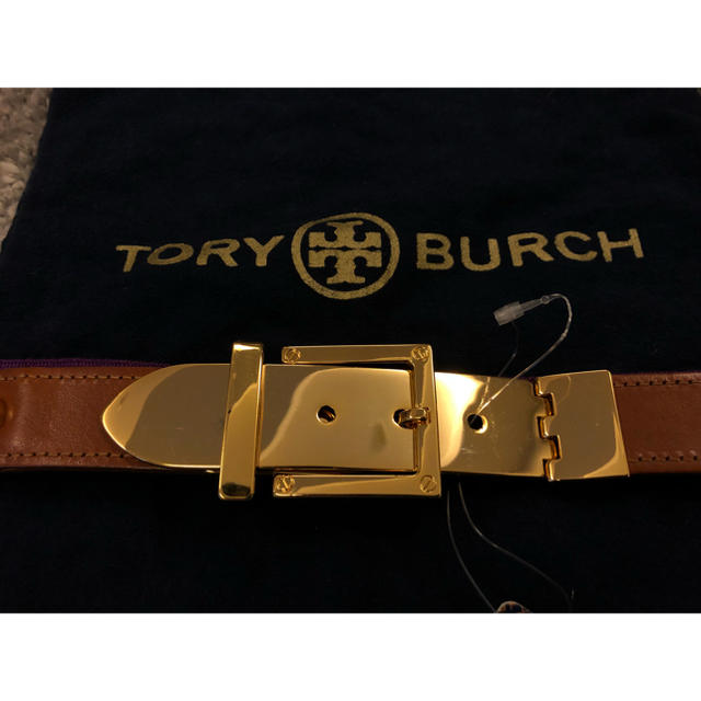 Tory Burch(トリーバーチ)のトリーバーチ ベルト 保存袋付 未使用品 タグ付き レディースのファッション小物(ベルト)の商品写真