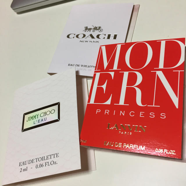 JIMMY CHOO(ジミーチュウ)のJIMMYCHOO ランバン COACH  オードトワレ 香水 試供品 コスメ/美容の香水(香水(女性用))の商品写真