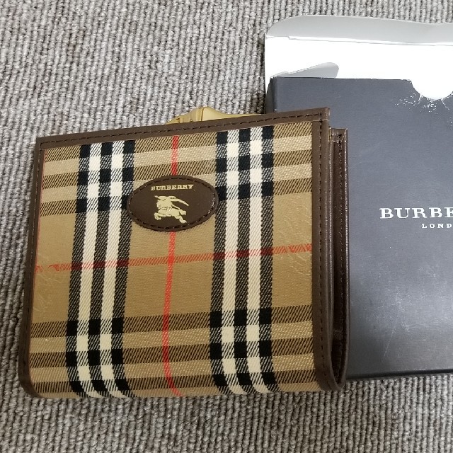 BURBERRY(バーバリー)の財布　バーバリー レディースのファッション小物(財布)の商品写真
