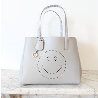 アニヤハインドマーチ(ANYA HINDMARCH)のTareさま専用【新品】Anya Hindmarch スマイリー トートバッグ(トートバッグ)