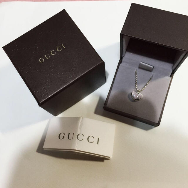 Gucci(グッチ)のGUCCI ハートネックレスシルバー レディースのアクセサリー(ネックレス)の商品写真