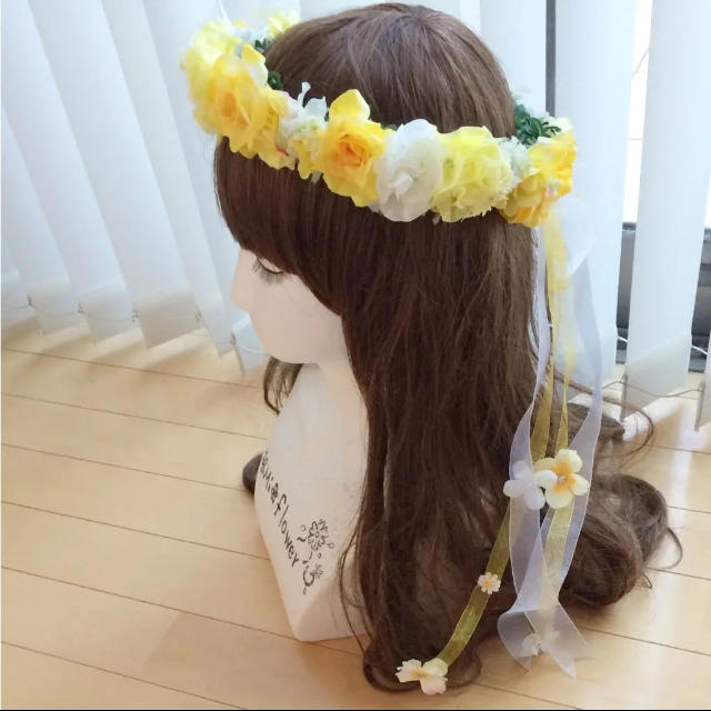 花かんむり♡黄色 ボリュームあり ハンドメイドのアクセサリー(ヘアアクセサリー)の商品写真