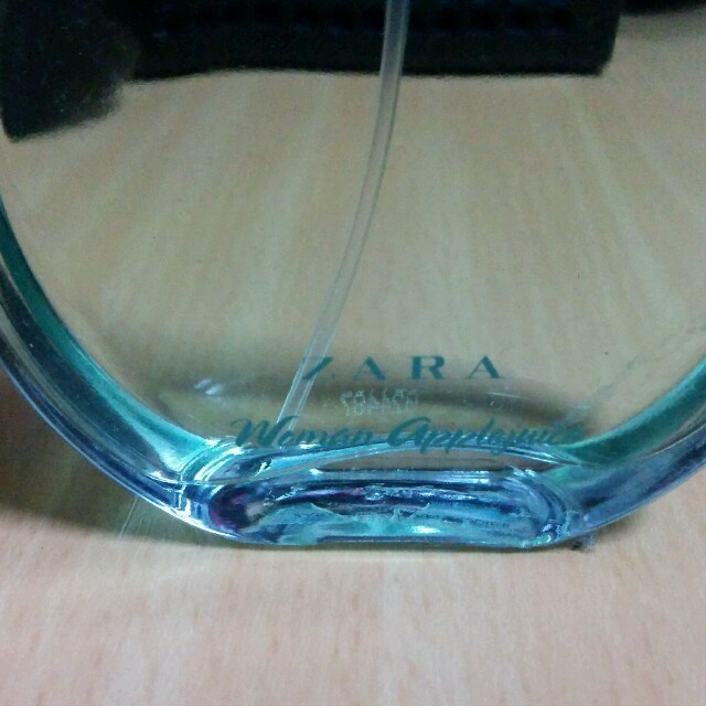 ZARA(ザラ)のZARA 日本未発売　香水 コスメ/美容の香水(香水(女性用))の商品写真