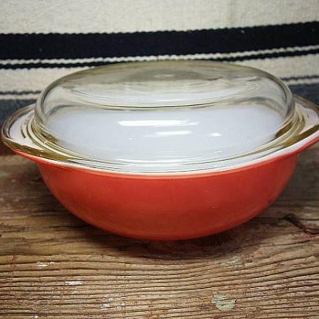 Pyrex(パイレックス)のオールドパイレックス 2qt キャセロール ピンク 599 美品 耐熱 インテリア/住まい/日用品のキッチン/食器(食器)の商品写真