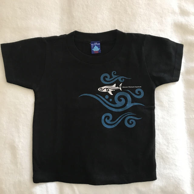 美ら海水族館シャツ 100 キッズ/ベビー/マタニティのキッズ服男の子用(90cm~)(Tシャツ/カットソー)の商品写真