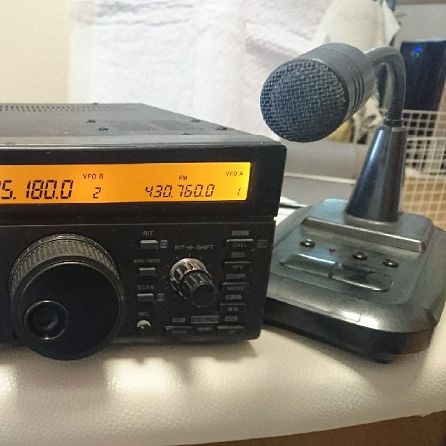 アマチュア無線機 IC-820M(144 & 430) 25W機