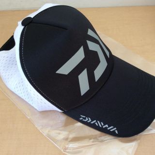 ダイワ(DAIWA)の最終価格 : 釣りの ダイワ  帽子  キャップ  (新品)(キャップ)