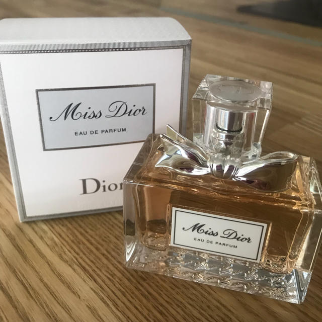 Miss Dior 50ml オードゥパルファン 定価¥12000(税抜)コスメ/美容