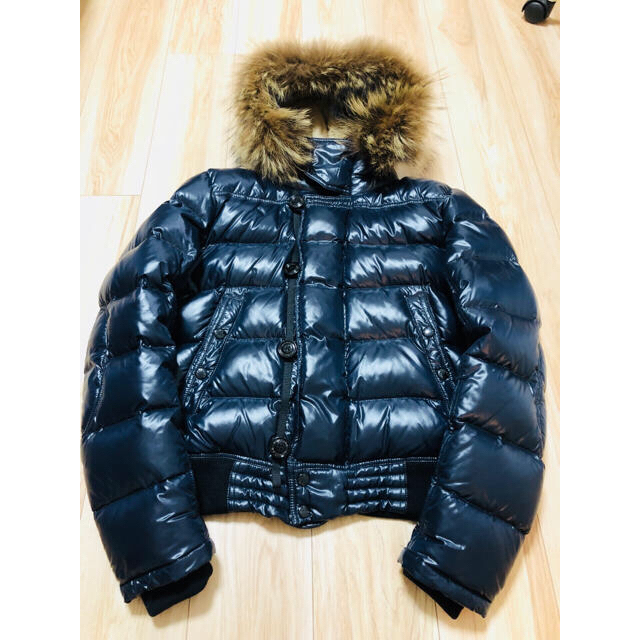 100 ％品質保証 MONCLER ※希少※【モンクレール】ダウンジャケット