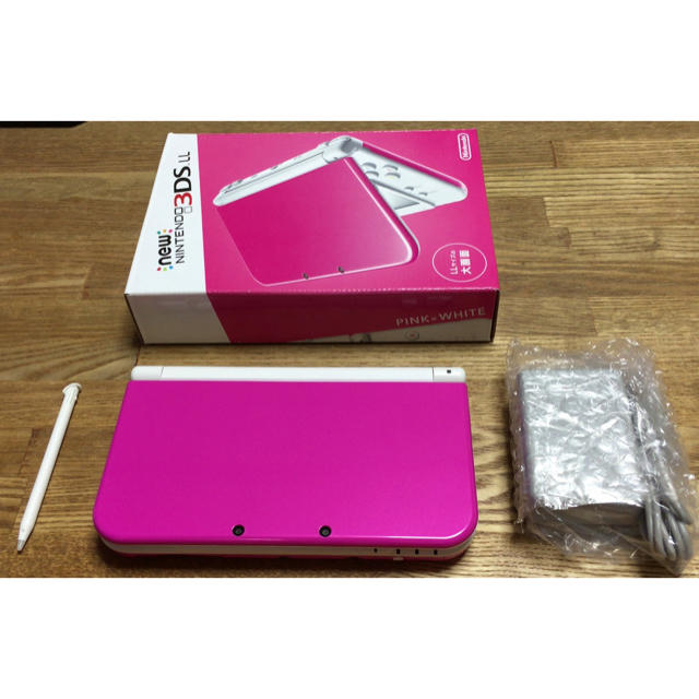 【専用】New Nintendo3DSLLピンク×ホワイトとマリカー箱無し