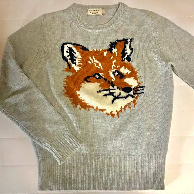 MAISON KITSUNE'(メゾンキツネ)のメゾンキツネ♡即完売ニット レディースのトップス(ニット/セーター)の商品写真