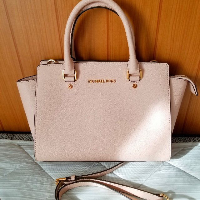 Michael Kors(マイケルコース)のMICHEAL KORS♡ショルダー レディースのバッグ(ショルダーバッグ)の商品写真