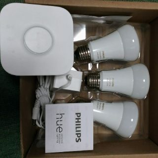 フィリップス(PHILIPS)のphilips hue スマート電球　スターターキット　再生品(蛍光灯/電球)