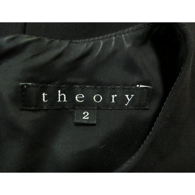 theory(セオリー)のtheory セオリー　黒いウールで細身のシンプルなワンピース2 レディースのワンピース(ひざ丈ワンピース)の商品写真