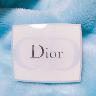 ディオール(Dior)のdior イリディセントパウダー(ファンデーション)