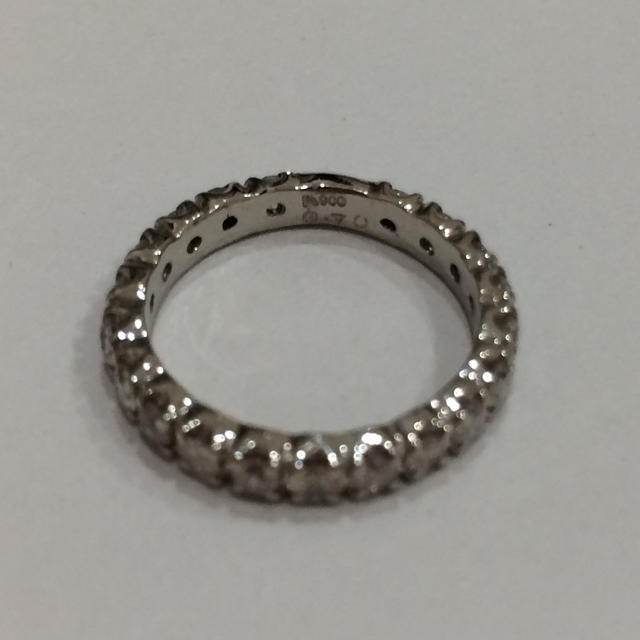 プラチナ ピンキー ダイヤ 0.70ct エタニティ リング レディースのアクセサリー(リング(指輪))の商品写真