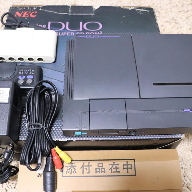 NEC(エヌイーシー)のPCエンジン DUO 本体一式セット エンタメ/ホビーのゲームソフト/ゲーム機本体(家庭用ゲーム機本体)の商品写真