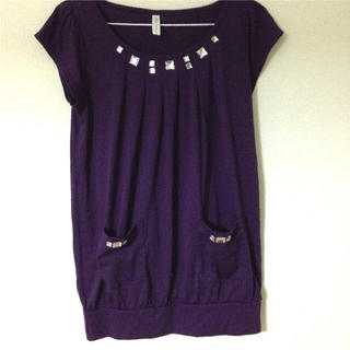 イーエーピー(e.a.p)のキラキラ紫トップス(Tシャツ(半袖/袖なし))