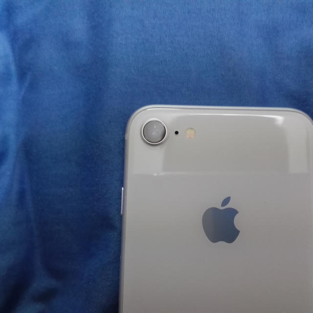 【専用】iPhone 8 Silver 64 GB docomo