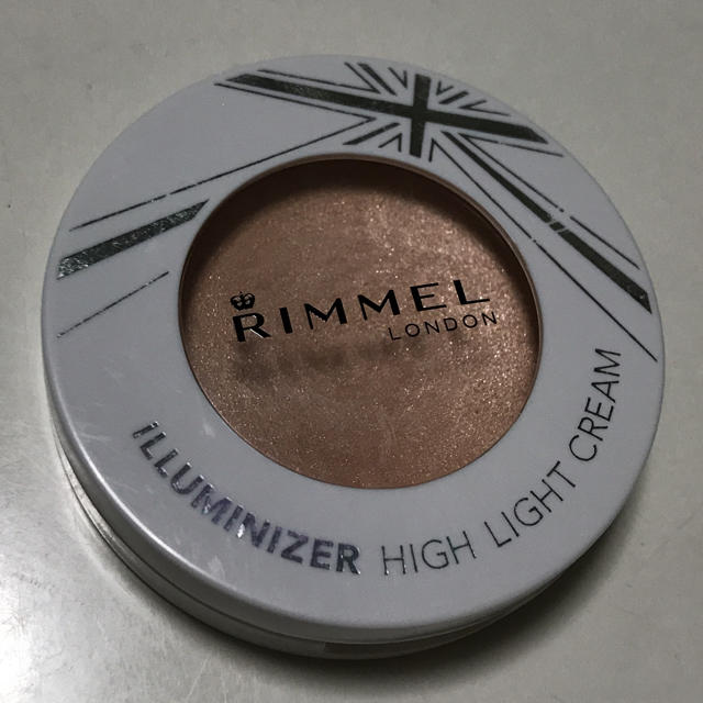 RIMMEL(リンメル)のRIMMEL イルミナイザー 001 コスメ/美容のベースメイク/化粧品(フェイスカラー)の商品写真