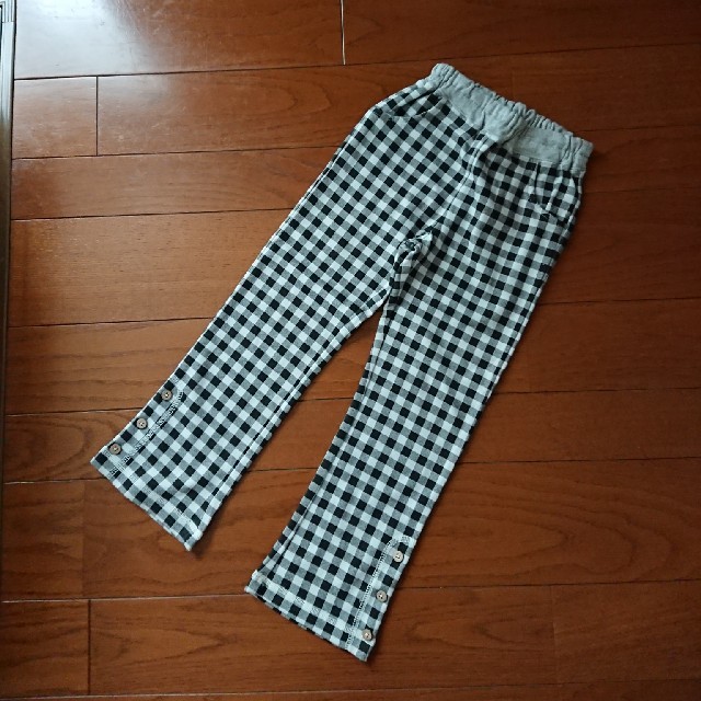 OshKosh(オシュコシュ)ののんのんそう様専用☆長袖Tシャツ&チェックパンツ キッズ/ベビー/マタニティのキッズ服男の子用(90cm~)(Tシャツ/カットソー)の商品写真