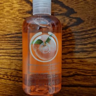 ザボディショップ(THE BODY SHOP)の値下げ中♪ボディショップ ヴィンヤードピーチボディシャンプー(ボディソープ/石鹸)