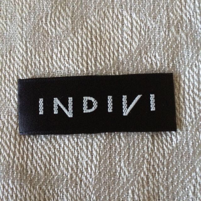 INDIVI(インディヴィ)のINDIVI フリンジ付きマフラー レディースのファッション小物(マフラー/ショール)の商品写真