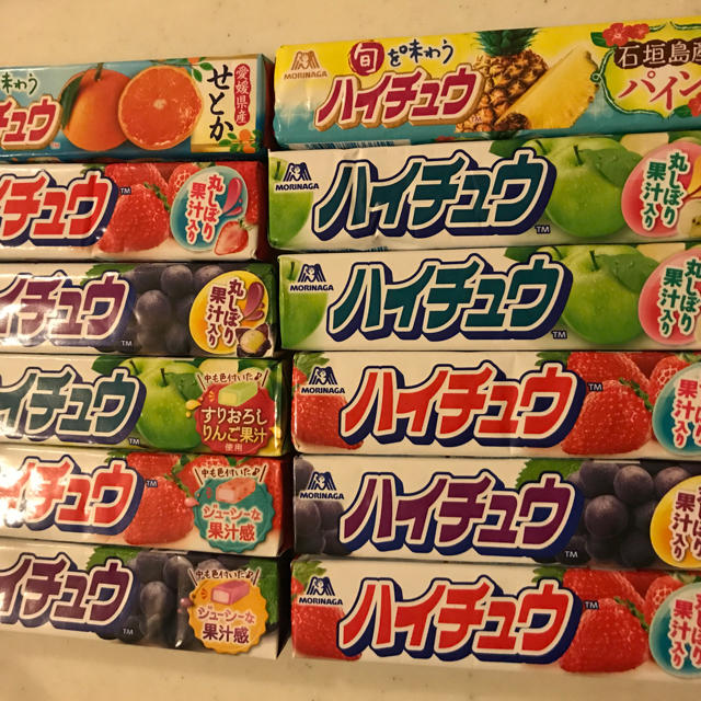 森永製菓(モリナガセイカ)のハイチュウ キットカット 食品/飲料/酒の食品(菓子/デザート)の商品写真