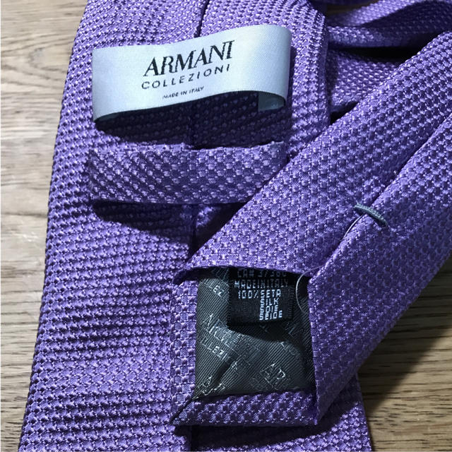 ARMANI COLLEZIONI(アルマーニ コレツィオーニ)のアルマーニ ネクタイ 紫 メンズのファッション小物(ネクタイ)の商品写真