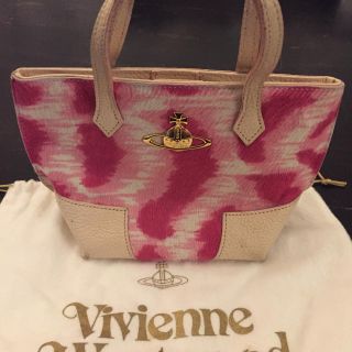 ヴィヴィアンウエストウッド(Vivienne Westwood)のピンクレオパードミニバッグ(ハンドバッグ)