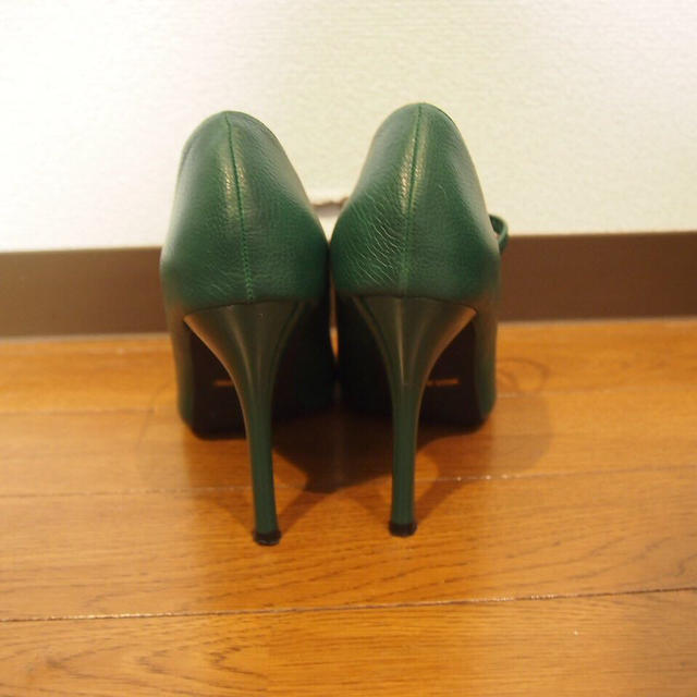 EMODA(エモダ)のEMODA パンプス Mサイズ レディースの靴/シューズ(ハイヒール/パンプス)の商品写真