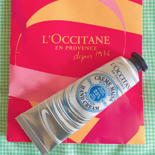 L'OCCITANE(ロクシタン)のロクシタン ハンドクリーム コスメ/美容のボディケア(ハンドクリーム)の商品写真