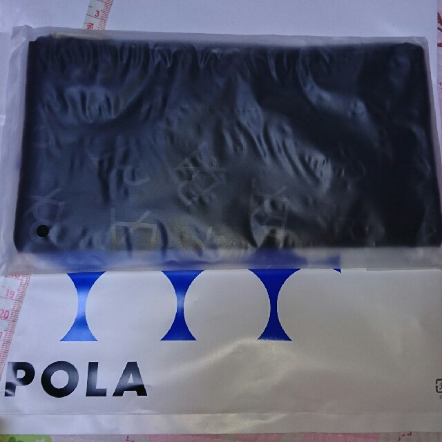 POLA(ポーラ)の【新品未使用】POLAノベルティーポーチ レディースのファッション小物(ポーチ)の商品写真