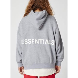 フィアオブゴッド(FEAR OF GOD)のfog essentials  サイズM(パーカー)