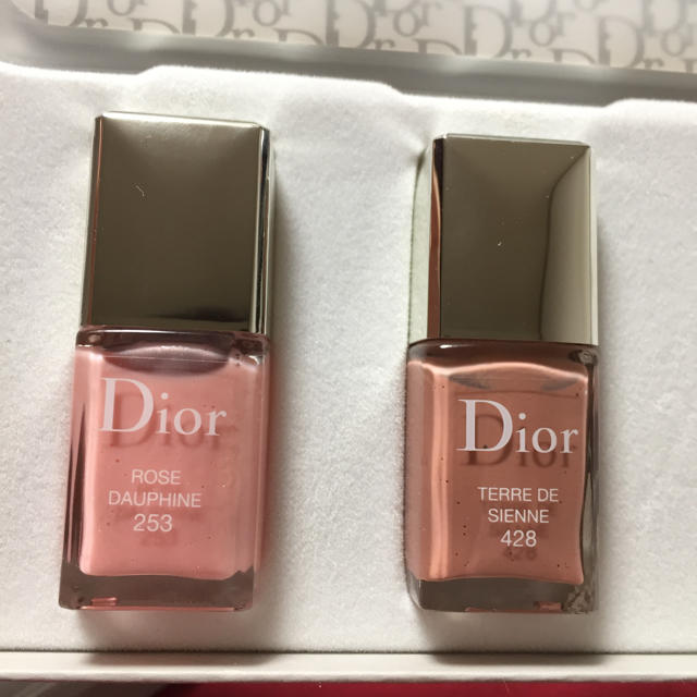 Dior(ディオール)のDior〈ノベルティー〉ネイルセット コスメ/美容のネイル(マニキュア)の商品写真
