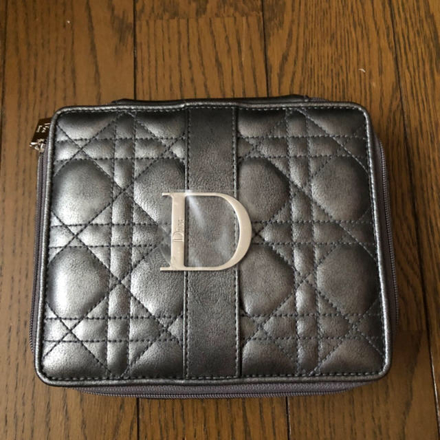 Dior(ディオール)のDior 鏡つきポーチ レディースのファッション小物(ポーチ)の商品写真