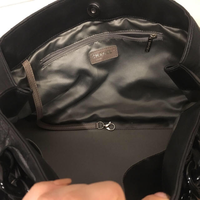 CHANEL(シャネル)の【キラママ様専用】美品&最終値下げ CHANEL ブラック チェーンバッグ レディースのバッグ(ショルダーバッグ)の商品写真