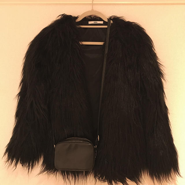 ZARA(ザラ)のグレイル ❤︎ BLACK 黒 ファーコート レディースのジャケット/アウター(毛皮/ファーコート)の商品写真